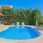 Villa Talia Deniz Manzarali *