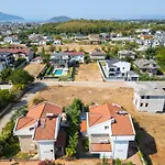 Talia Deniz Manzarali Villa *