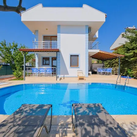 Talia Deniz Manzarali Villa *